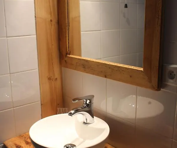 Les Cremades Bed & Breakfast